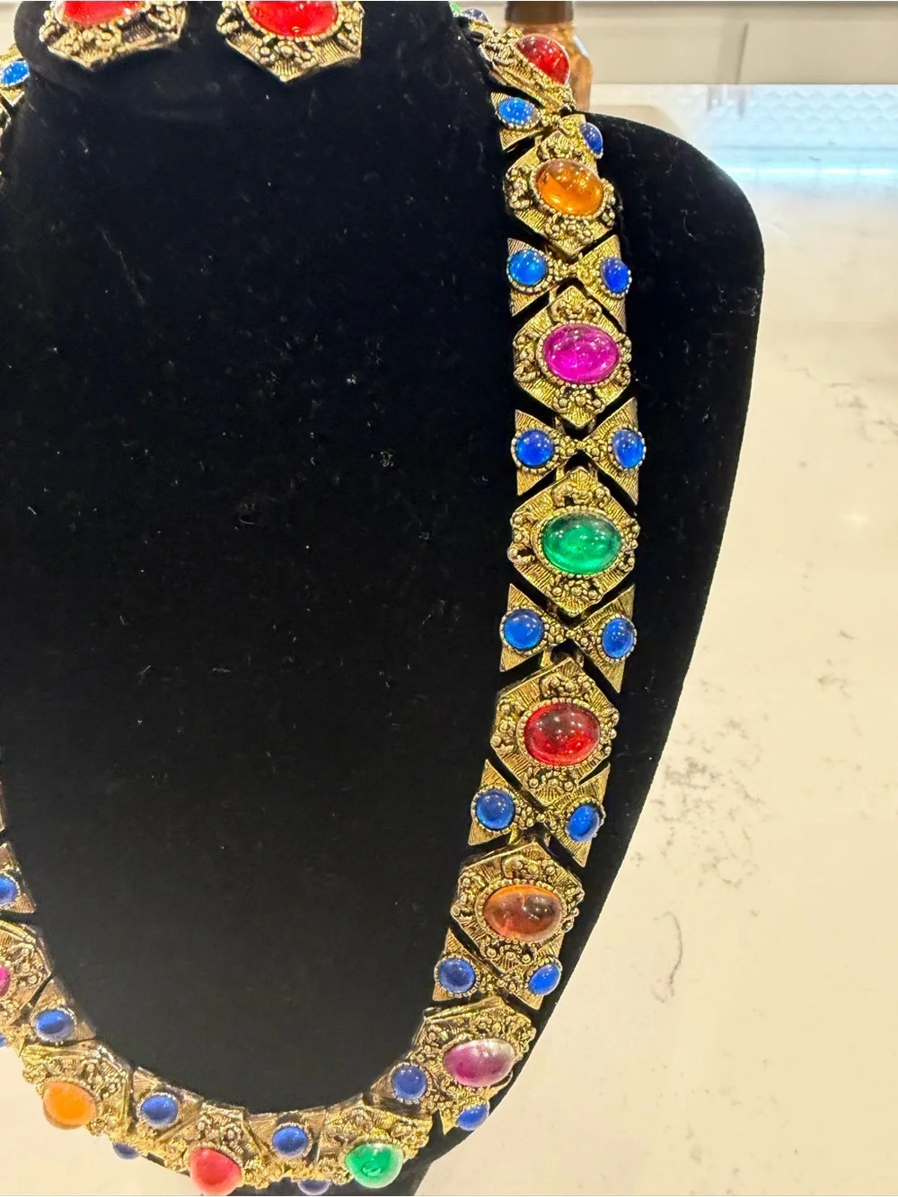 Vintage-Multicolor Stone Necklace and Earring Set - Gold Tone